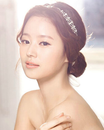 2015最唯美新娘韩式发型图片5