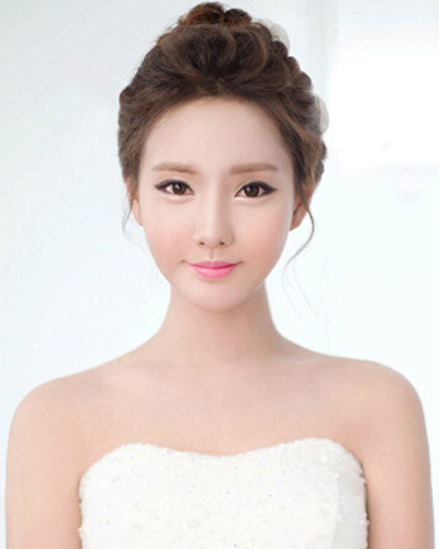 2015最唯美新娘韩式发型图片3