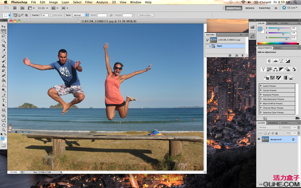 Photoshop CS5内容识别功能抠图去除画面中多余的人物3