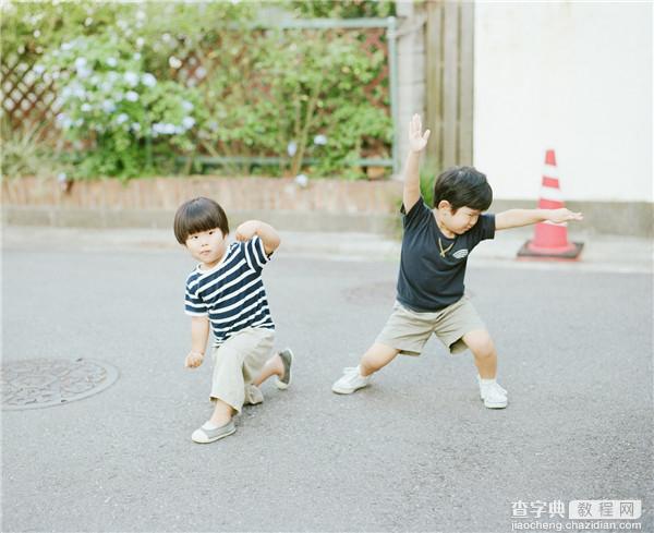 日本摄影师儿童摄影欣赏：有爱的兄弟5
