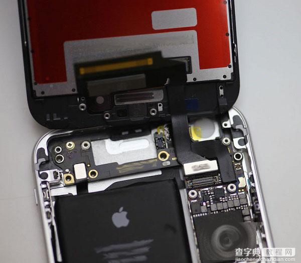 [视频]i苹果iPhone6s拆机曝光 内部元件揭秘3