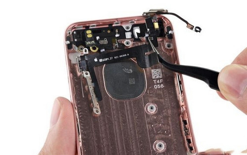 iphone se拆解(拆机)评测 iPhone se拆机图解详细过程解析(真机反正面拆解)27