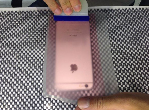 几十分钟让iPhone 6变成粉红色4
