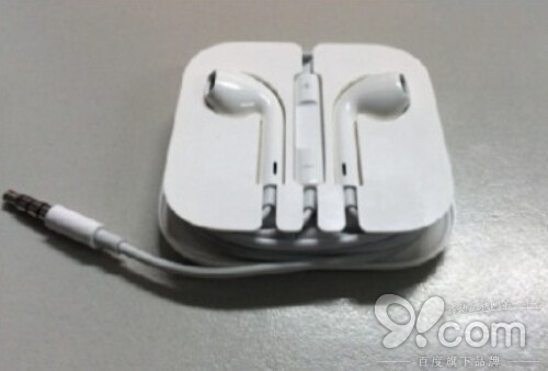 五张图教你将iPhone 5s耳机装回耳机盒4