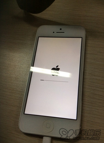 iOS 7完美越狱出现白苹果怎么办?3