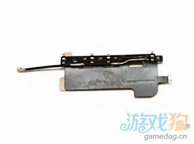 如何更换iPhone 4S蜂窝天线的教程3