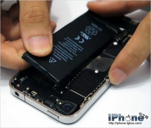 iPhone4S电池拆解教程10