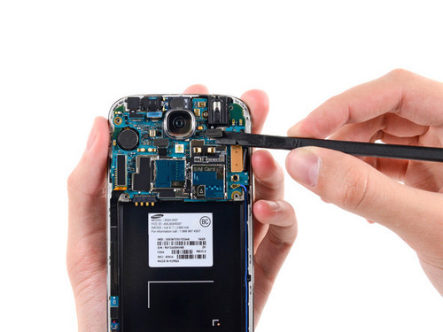 三星Galaxy S4 I9500拆机步骤教程11