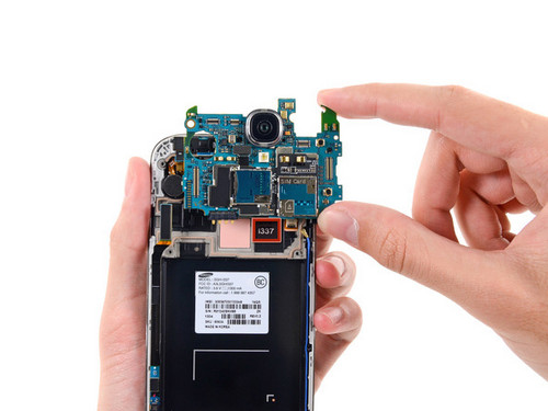 三星Galaxy S4 I9500拆机步骤教程13