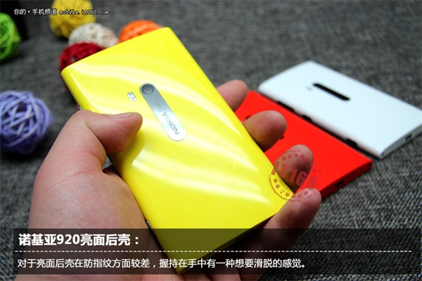 小心买错 四种版本Lumia 920对比6