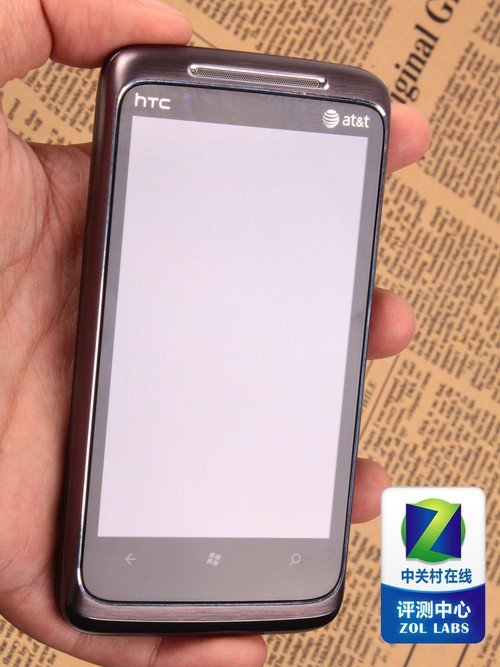 HTC 7 Surround评测 独特侧滑支架设计1