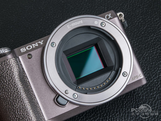 2015最值得购买的对焦速度最快相机推荐10
