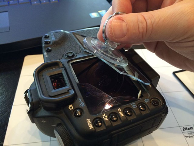 美工课时间到啦49:DIY自己动手更换相机玻璃外屏2