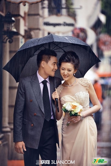 雨中拍摄婚纱照的5个要决5