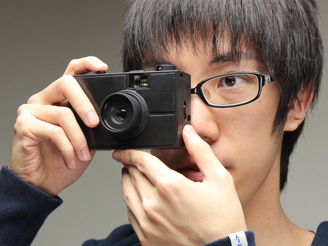 美工课时间到啦40:DIY可换镜头的胶片玩具相机1