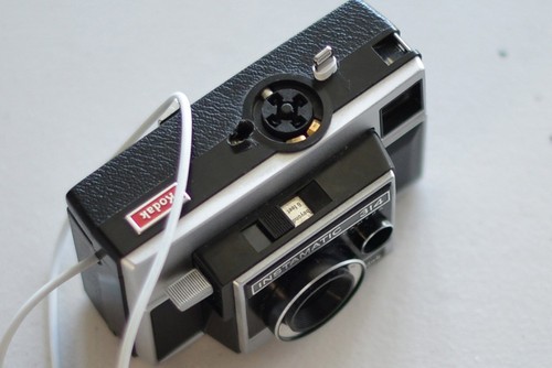 美工课时间到啦25：DIY旧相机改装成iPhone充电插座10