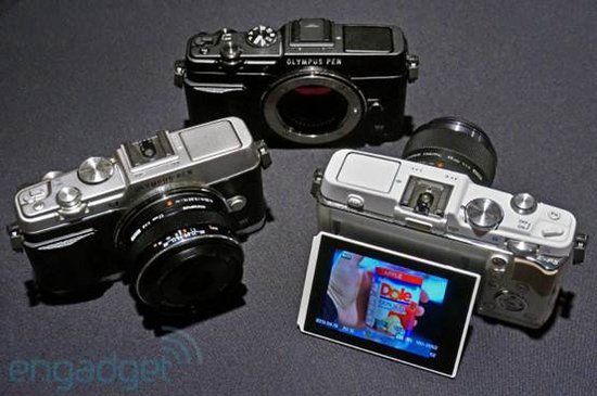 奥林巴斯E-P5造型复古功能全面的微单相机1