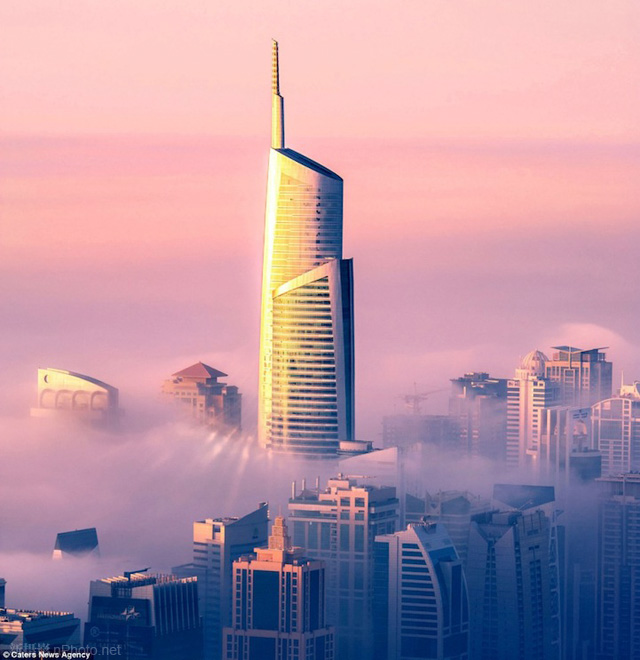 作品赏析：云之城 浓雾中的迪拜4