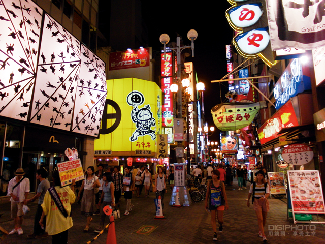 灯火通明的城市夜景游拍技巧3