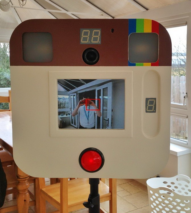 DIY巨型 Instagram 相机一台4
