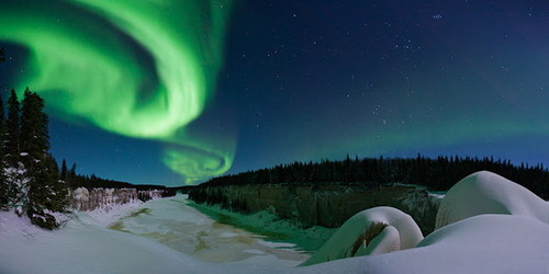 专业摄影师教你如何拍摄迷幻的北极光1