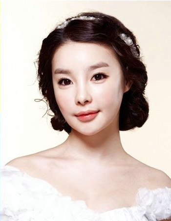 2014韩式新娘妆发型设计小窍门6