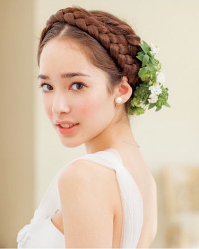 2015最唯美新娘韩式发型图片4