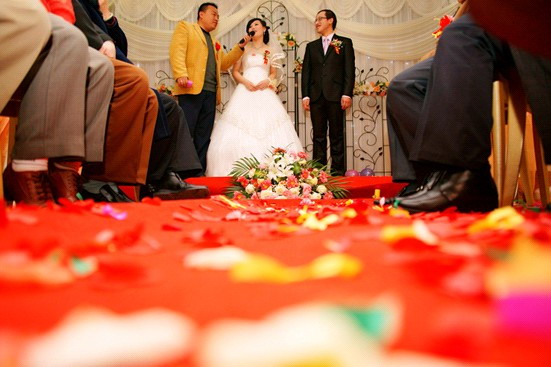 婚礼摄影必先了解婚礼现场的制约因素3