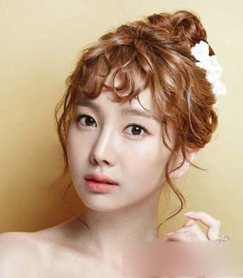 浪漫韩式新娘发型4