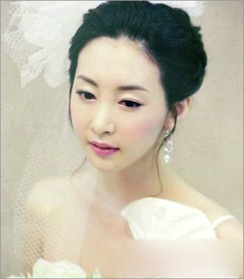 浪漫韩式新娘发型7