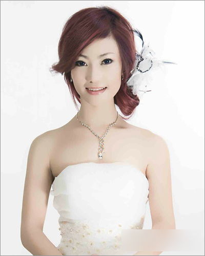 彰显美丽韩式新娘发型7