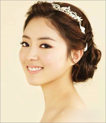 唯美浪漫韩式新娘发型9