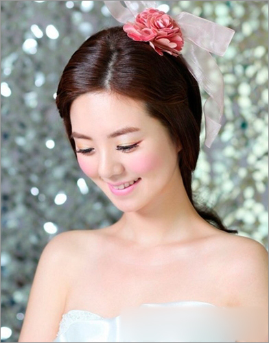 2013韩系唯美清新范儿新娘发型7