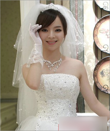 端庄典雅最新韩式新娘发型7