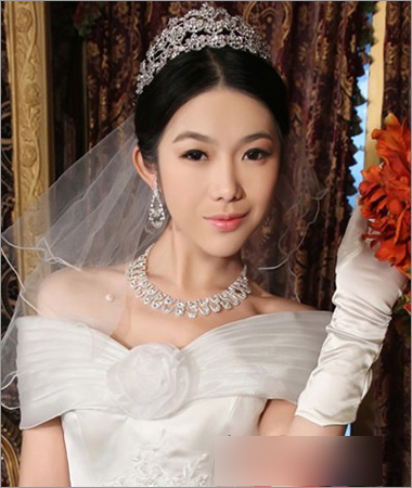 端庄典雅最新韩式新娘发型6