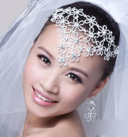 清新自然的韩式新娘妆化妆技巧1