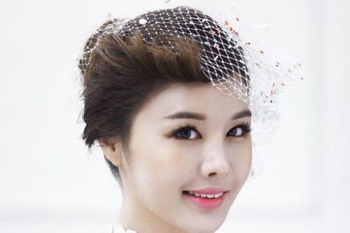 韩式无刘海女神范新娘发型4