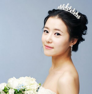 俏丽的韩式新娘妆4