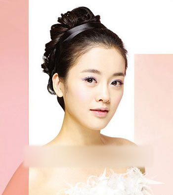 2013最新韩国时尚优雅新娘发型8