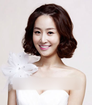 2013最新韩国时尚优雅新娘发型1