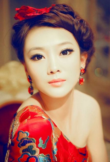 2013复古奢华新娘妆美艳袭来5