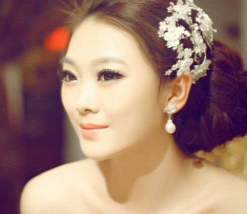 2013复古奢华新娘妆美艳袭来7