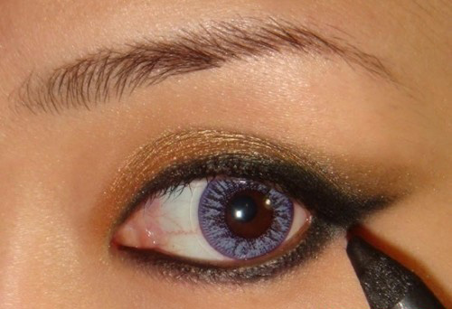 彩妆教程：教你7步打造金属质感眼妆6