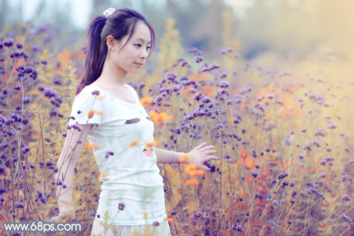 Photoshop给花丛中的美女加上秋季黄紫色2