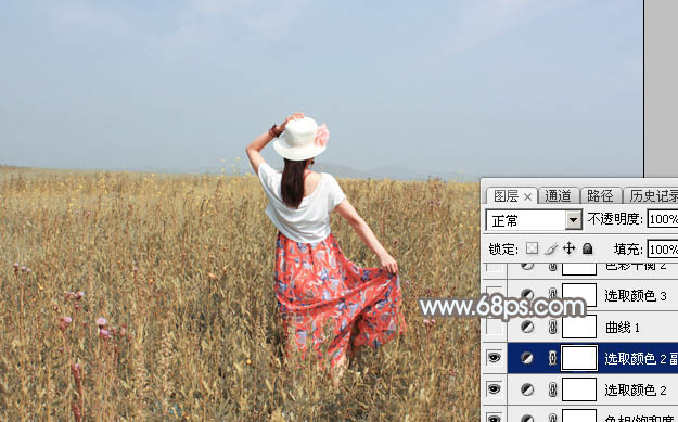 Photoshop给草原上的人物加上清爽的韩系蓝黄色17