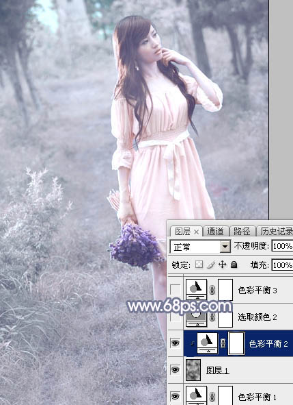 Photoshop打造梦幻的淡蓝色树林美女图片19
