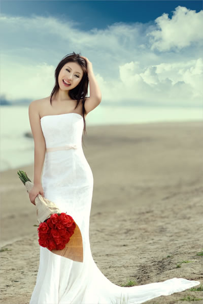 Photoshop给外景婚纱照调色和添加云朵美化处理1