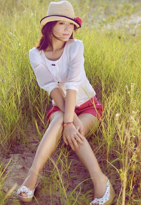 Photoshop打造古典黄紫色外景人物照片教程2