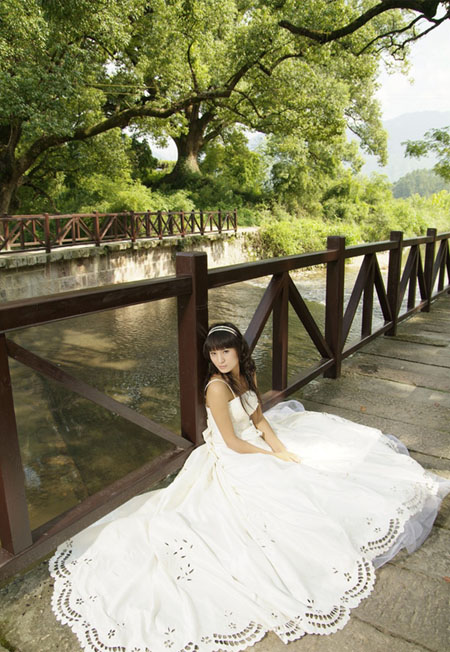 Photoshop给河边美女婚片调出梦幻的紫红色教程2