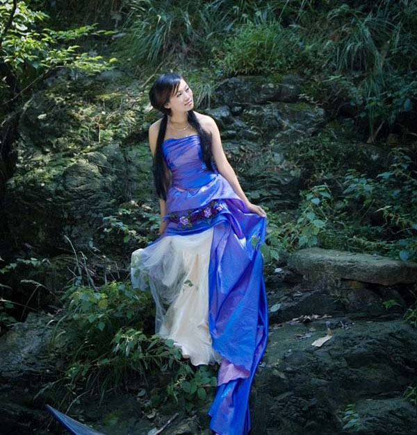 Photoshop合成在山中溪水的美女教程2